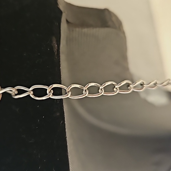 Rhinestone HEART Silvertone Mesh 13"Long w/ 3"Ext. Necklace - Picture 7 of 7